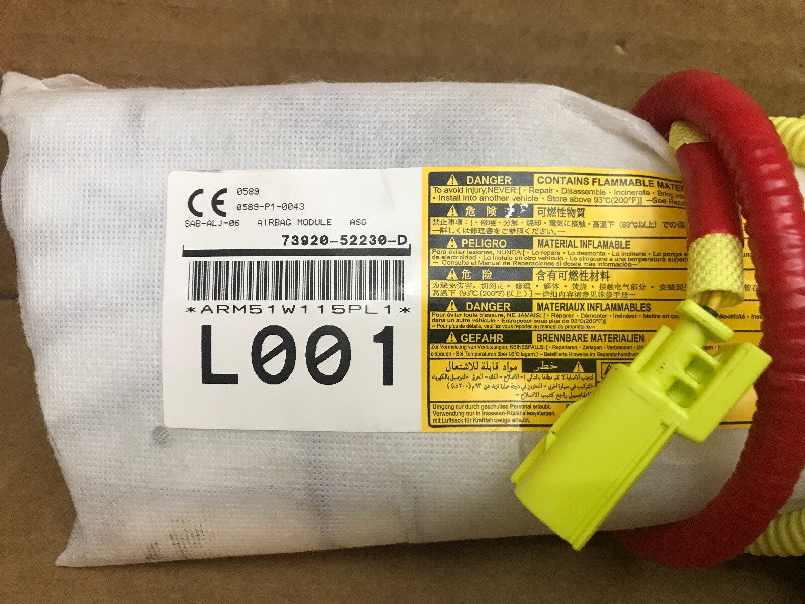 12-17 TOYOTA PRIUS C FRONT LEFT SIDE DRIVER SEAT AIRBAG AIR BAG 73920-52230-D1