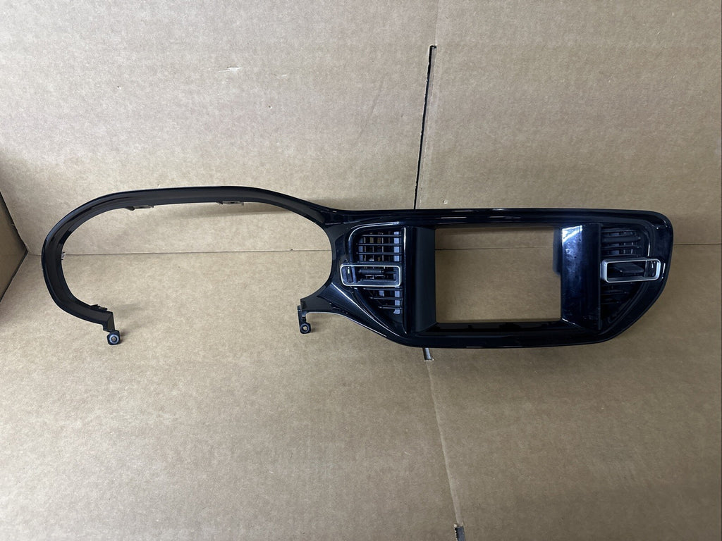 2021 DODGE DURANGO OEM FRONT DASHBOARD PANEL COVER BEZEL W/ VENTS0