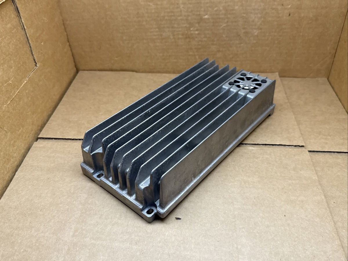 Audi Q5 Amplifier LEAR BANG & OLUFSEN AMP OEM 8T0 035 223AN   8T0 035 223AK5