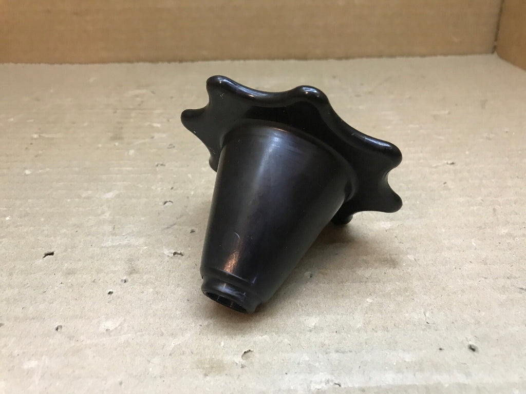 11 16 Chevy Cruze OEM Spare Tire Mount Retainer Handle Bolt Hold Down 901267560