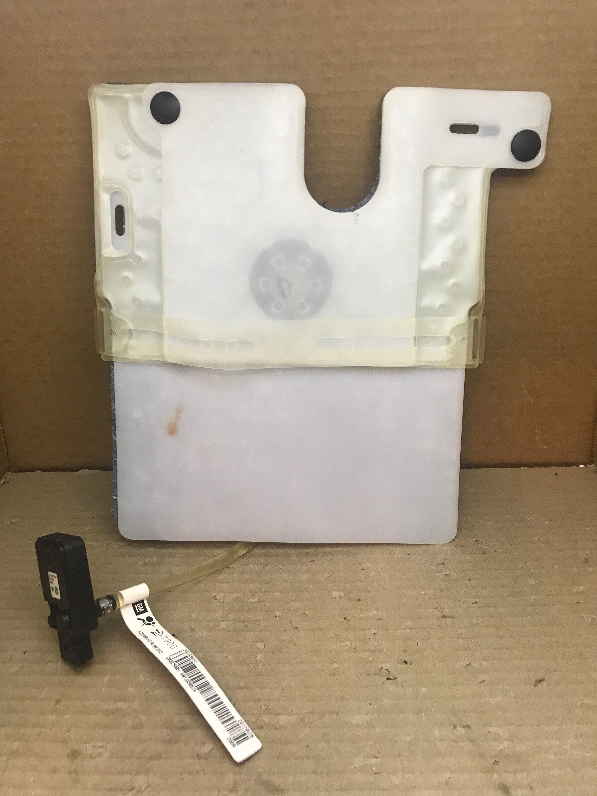 09 13 Silverado Sierra Tahoe Yukon Right Seat Pressure Pad Sensor 6 Pin 207930510