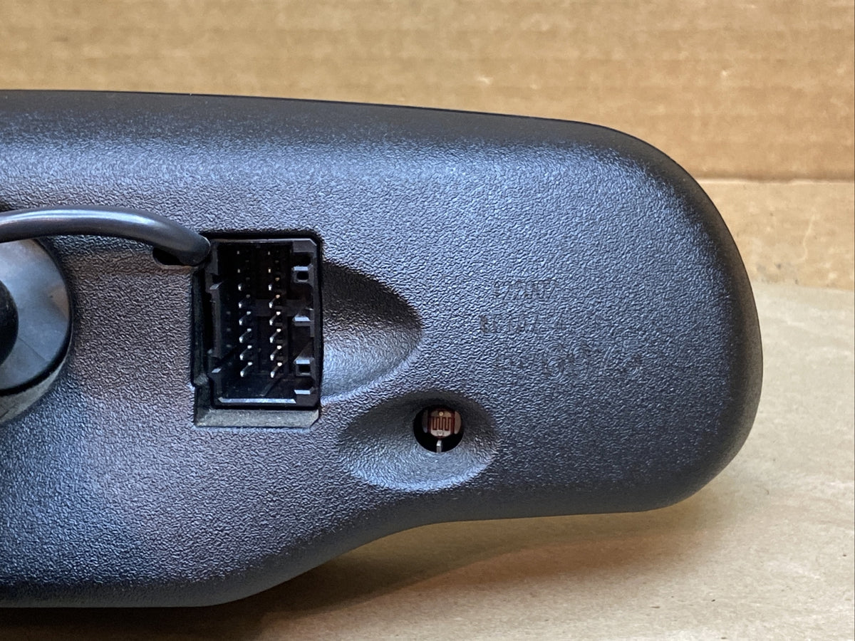 02 06 Chevy Suburban Tahoe Yukon Rear View Mirror Auto Dim Compass GNTX 177 C57