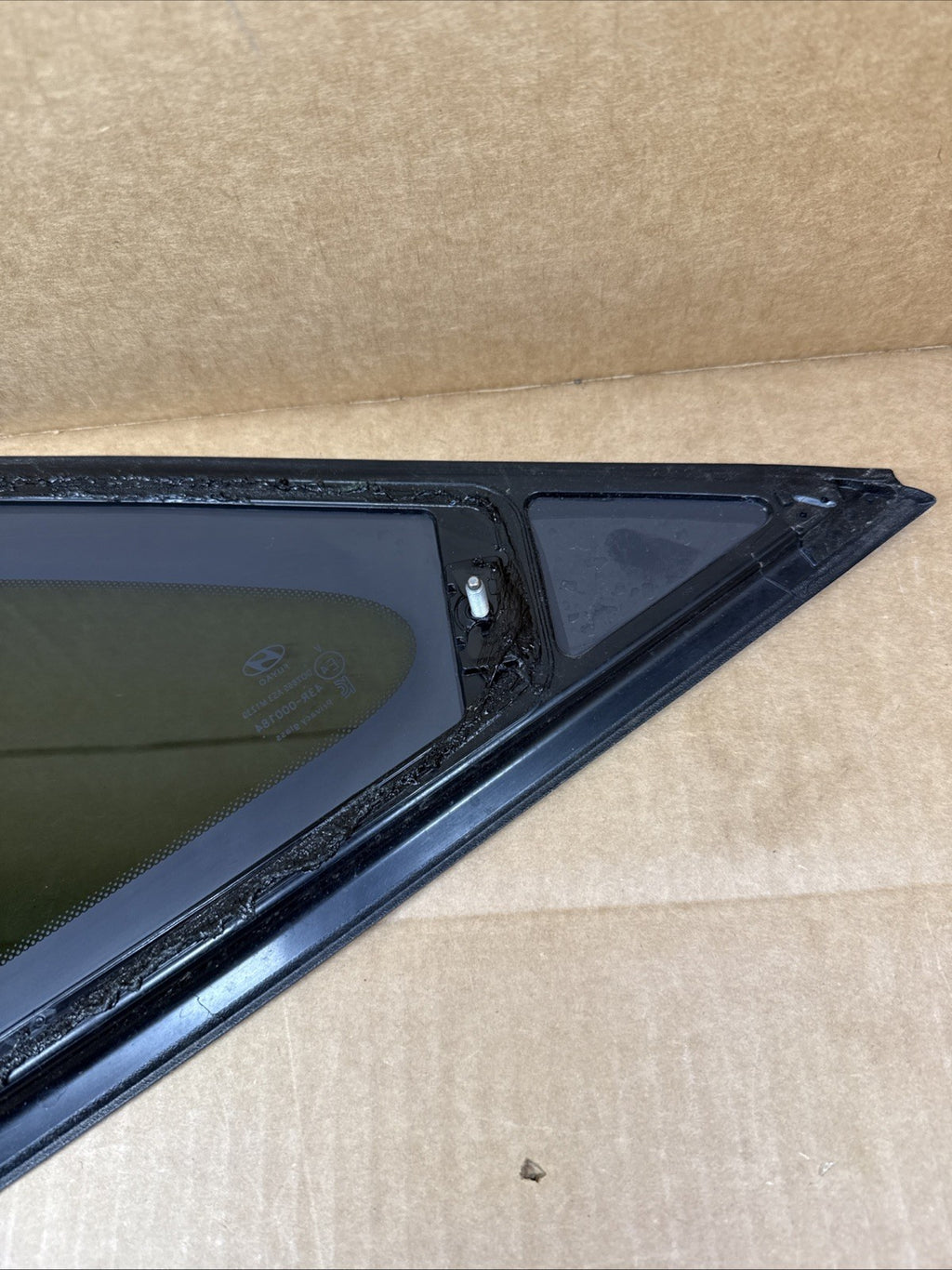 2022 2024 HYUNDAI TUCSON REAR RIGHT PASSENGER QUARTER WINDOW GLASS 87820N90106