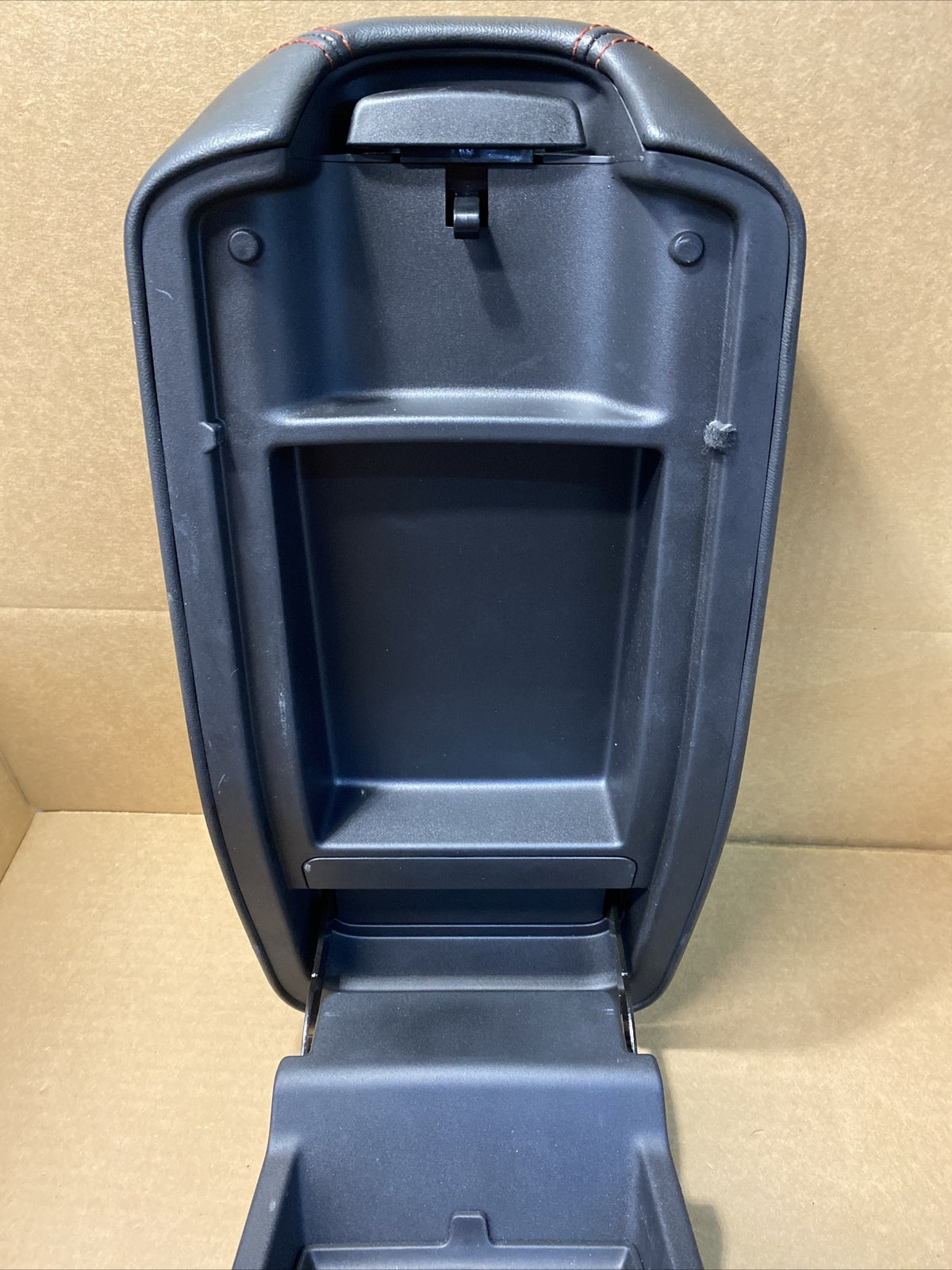 2014 2020 Jeep Cherokee Center Console Arm Rest Armrest Lid Top Black Red Stitch13