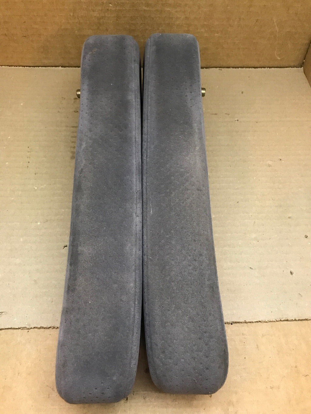 2005 2010 Honda Odyssey Front Driver Passenger Seat Armrest Set Pair Gray OEM BB6