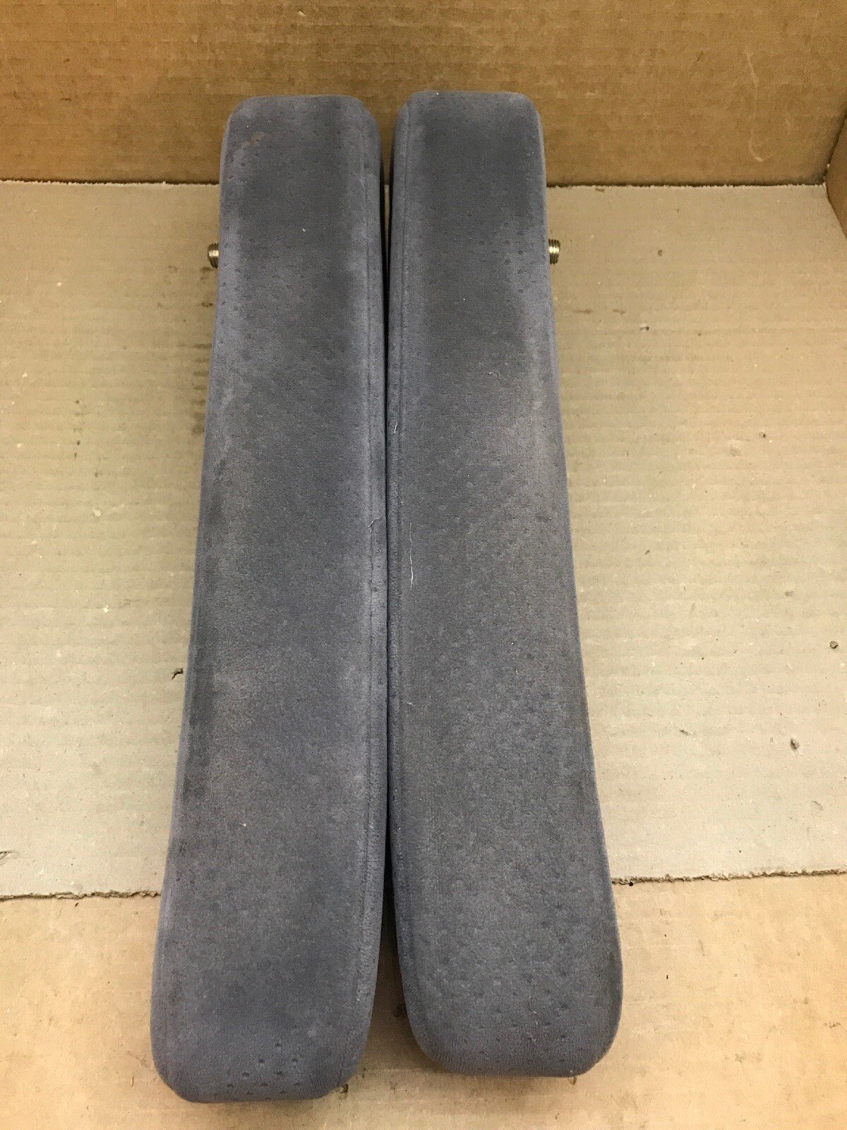 2005 2010 Honda Odyssey Front Driver Passenger Seat Armrest Set Pair Gray OEM BB6