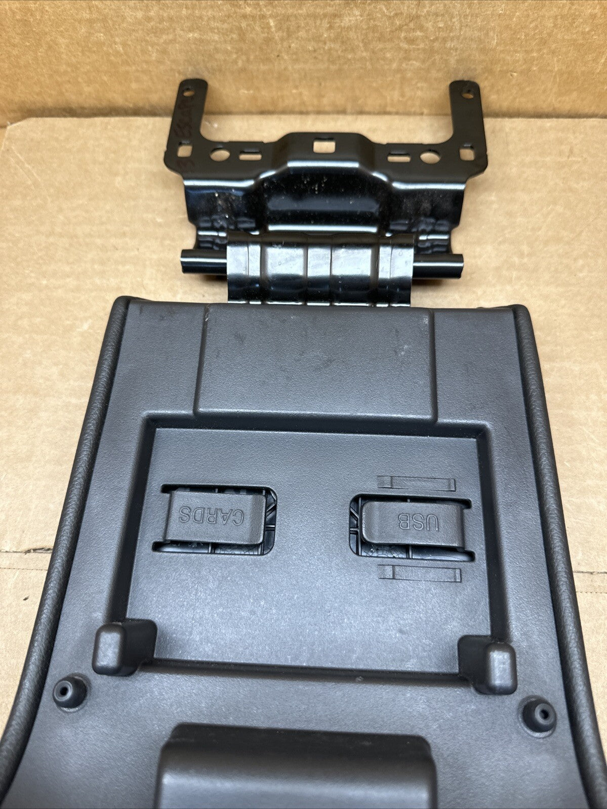 13 16 Ford Escape C Max Black Leather Arm Rest Armrest Center Console Lid OEM4