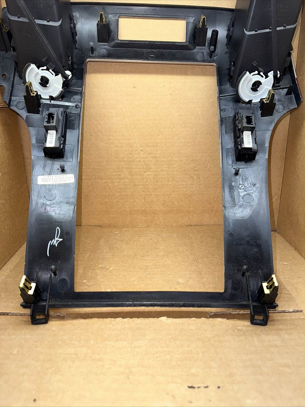 2007 2014 Escalade Radio Bezel Trim Surround Dash Vents Cover Panel OEM 159331496