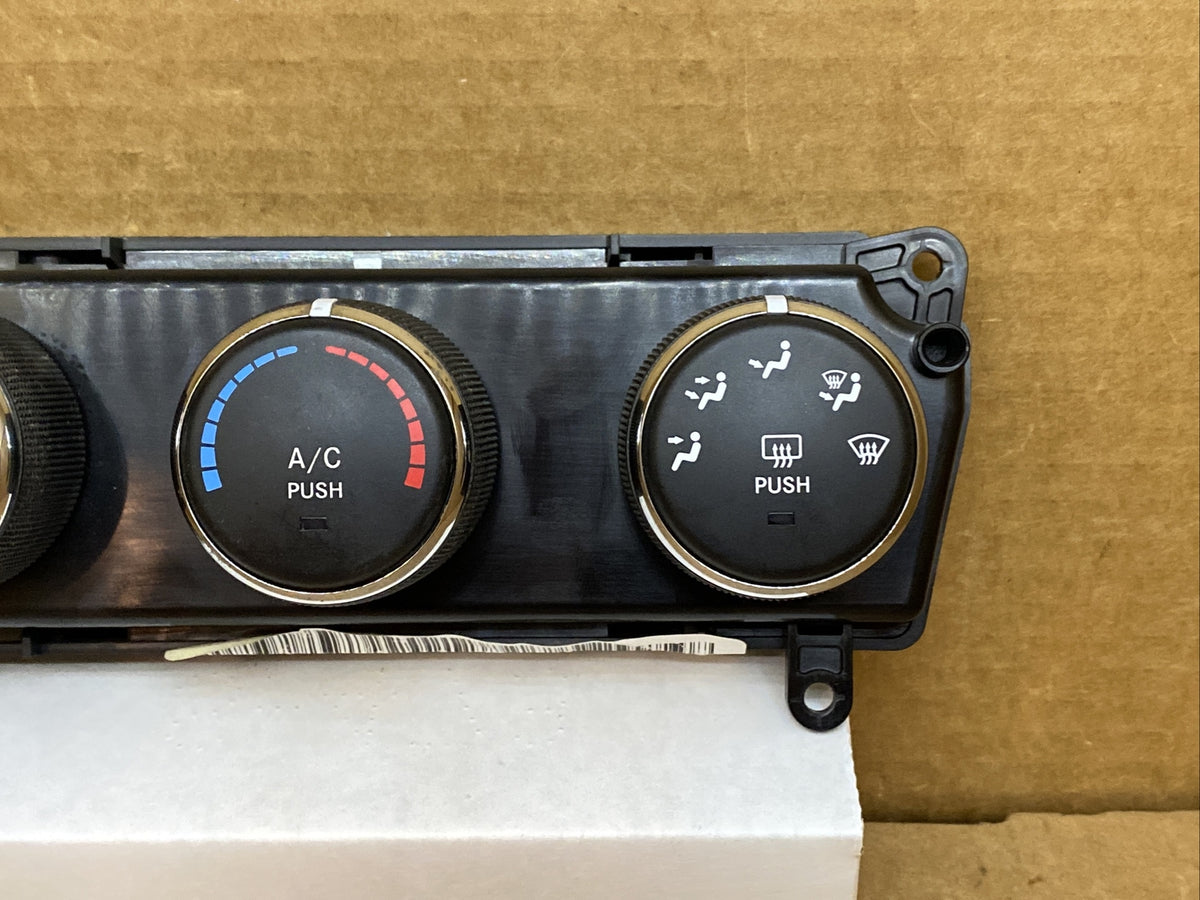 11 17 Compass Caliber Temperature Temp Climate Control Dials P55111278AC2