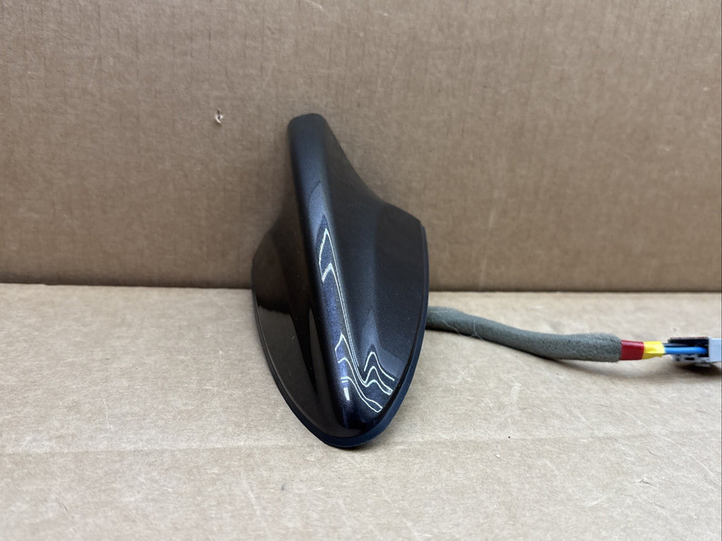 2016-2018 Kia Sorento Roof Radio Shark Fin Antenna Black OEM 96210-C61000