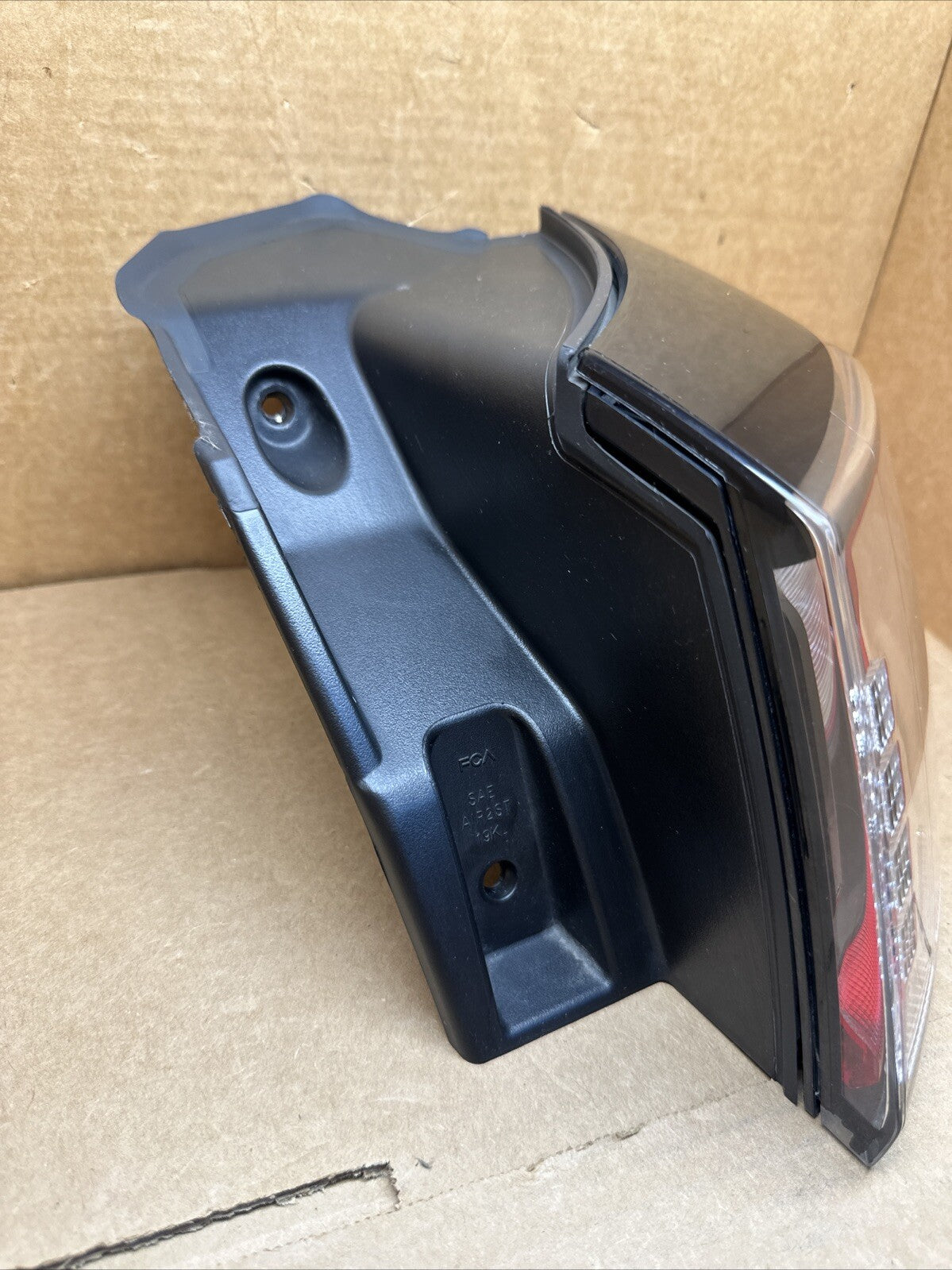 2019 2023 Cherokee Passenger Side Right Rear Taillight Tail Break Light Outer6