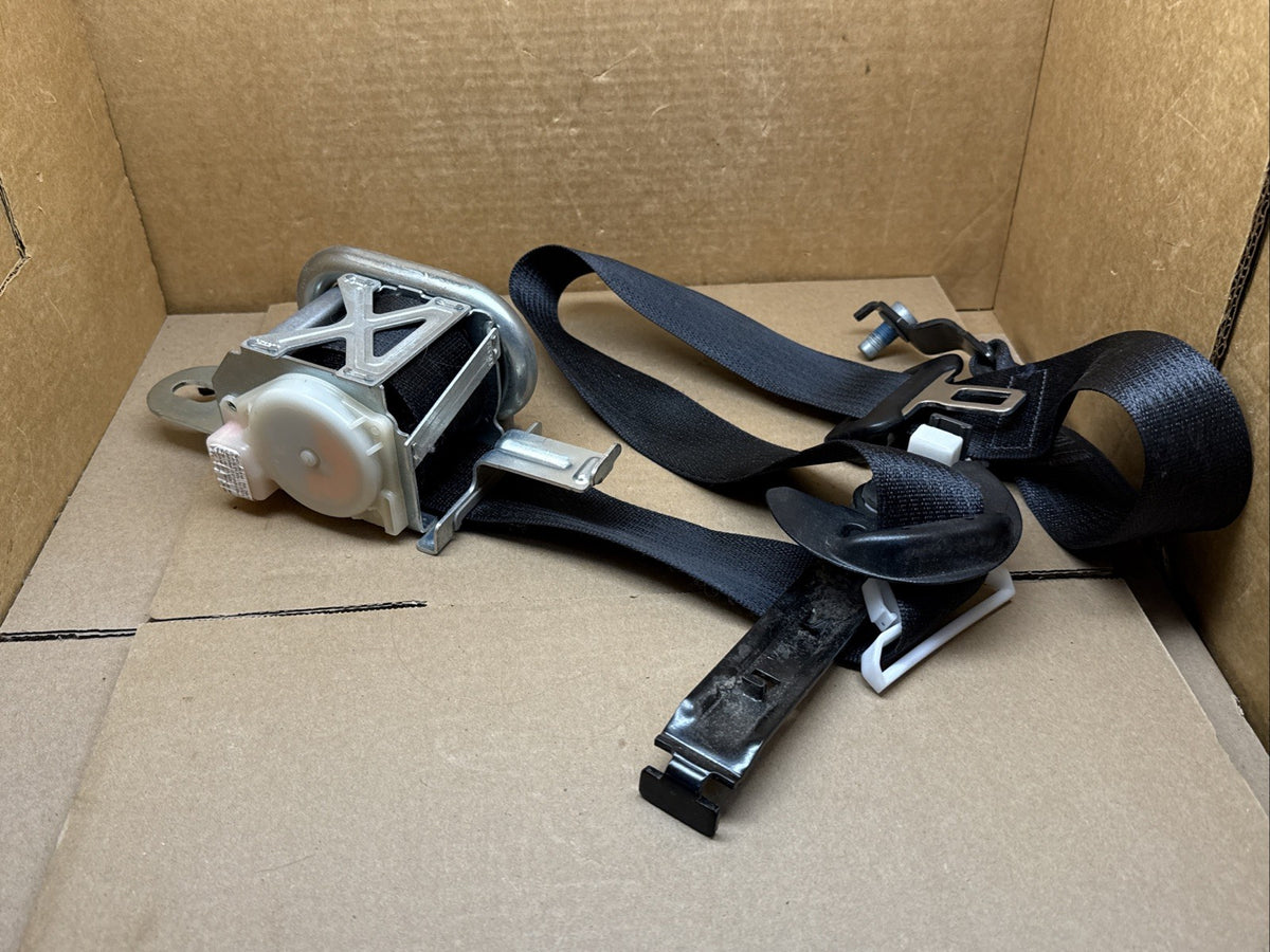 2014 2018 Grand Cherokee Front Left Driver Side Seat Belt Seatbelt Retractor3