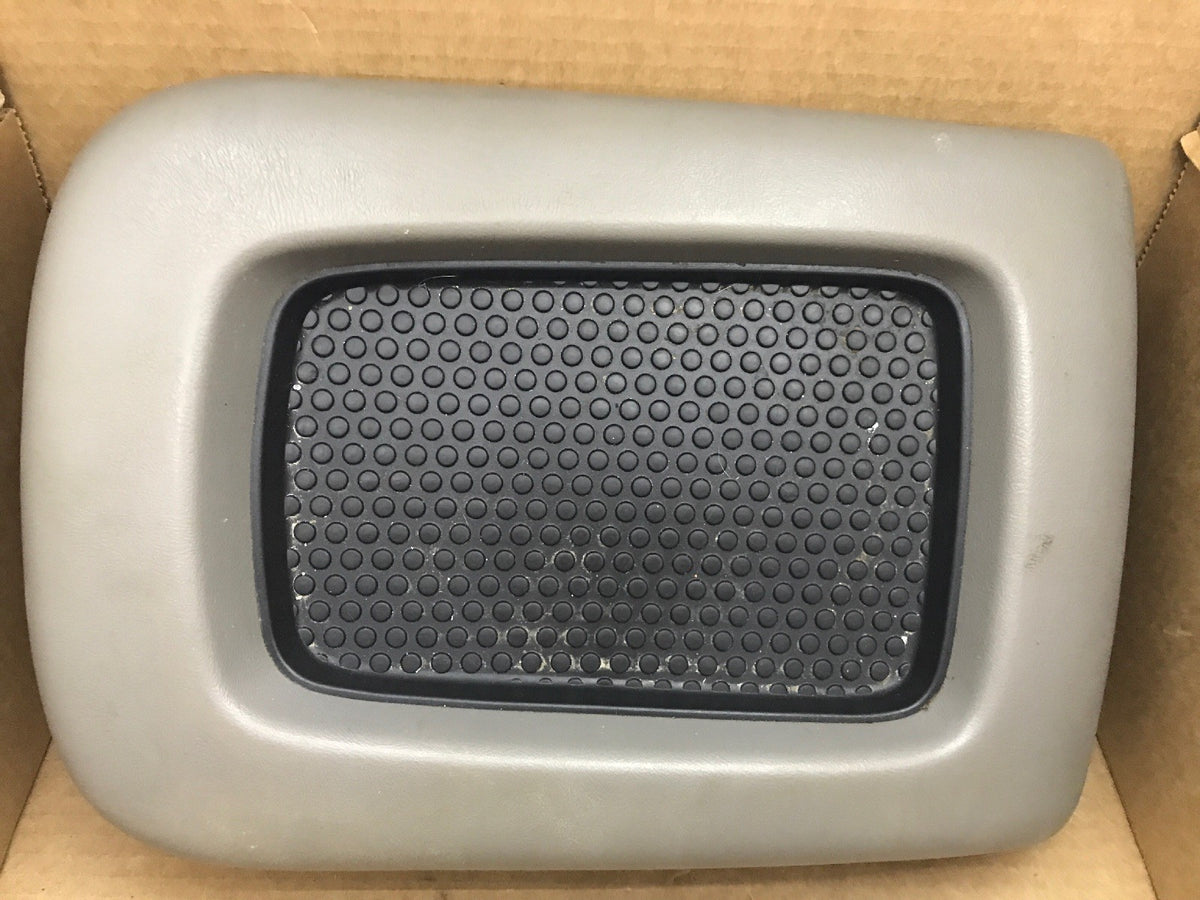 2003 2006 Tahoe Avalanche Yukon Silverado Center Console Door Lid Armrest Pewter3