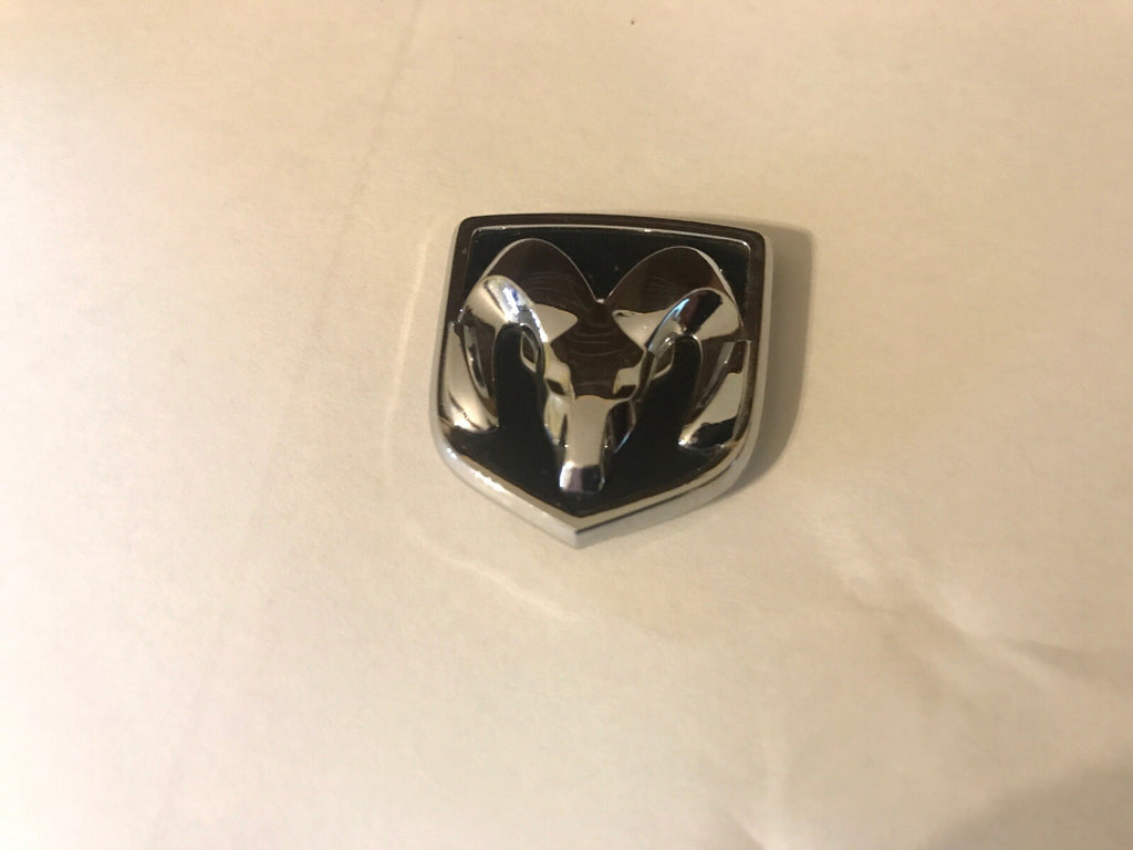 DODGE STEERING WHEEL EMBLEM RAM 1500 2500 CHARGER NITRO DURANGO CARAVAN6