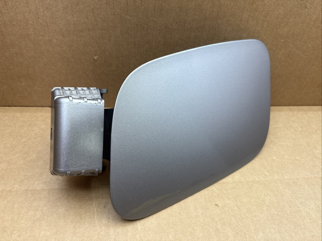 2021-2025 Kia Seltos Fuel Gas Tank Filler Door Lid Cover OEM Silver Gray KLG0