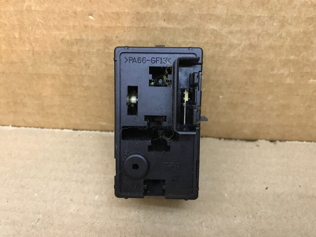 2003 2006 GMC SIERRA CHEVY SILVERADO CARGO LIGHT SWITCH CONTROLS OEM 150616893