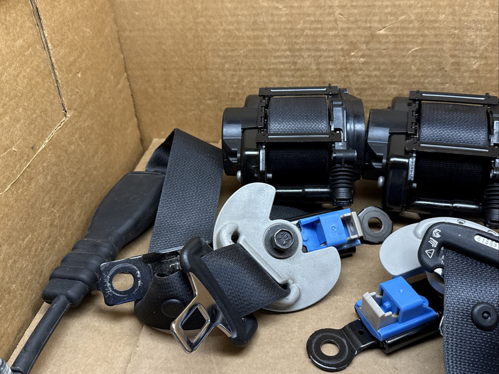 2019 2024 Kia Forte Front Driver Passenger Seat Belt Seatbelt Retractor Set Pair1