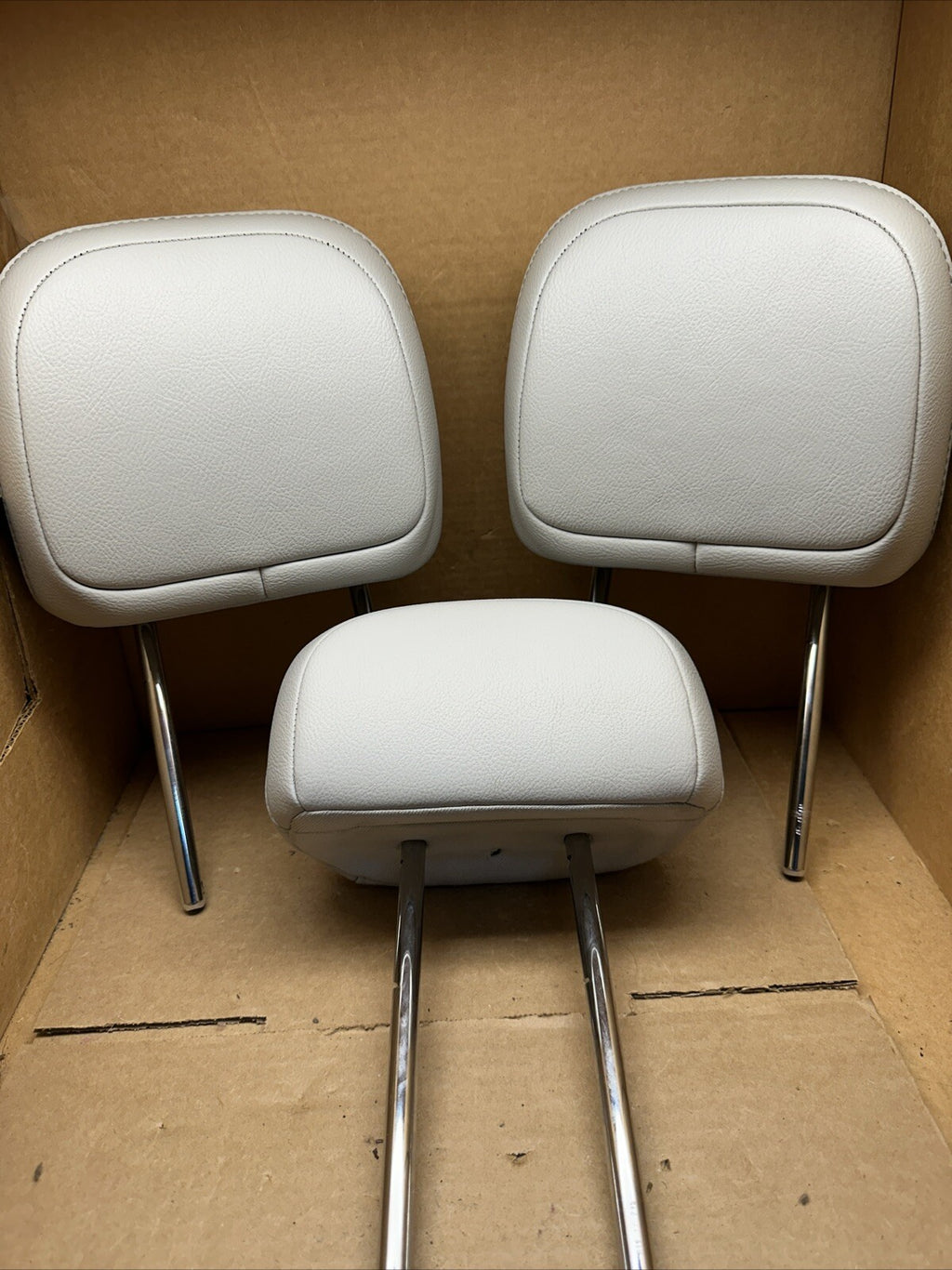 2017 2021 JEEP COMPASS Rear Seat Headrest Head Rest Set of 3 Gray Leather OEM0
