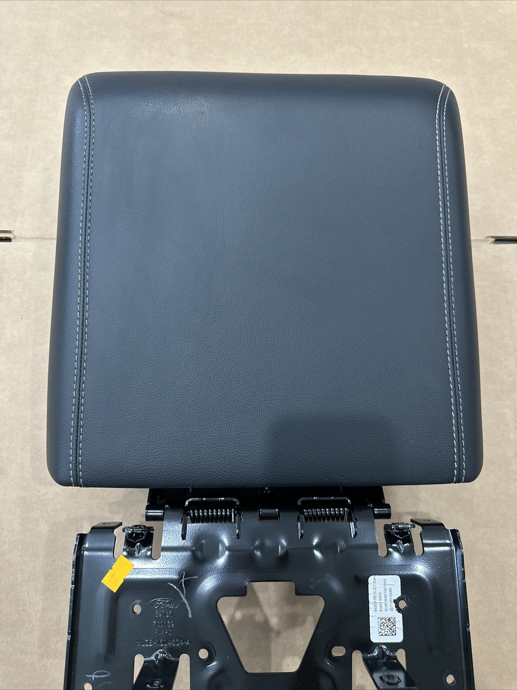 2021 2022 FORD F150 Center Console Black Leather Armrest Lid OEM7