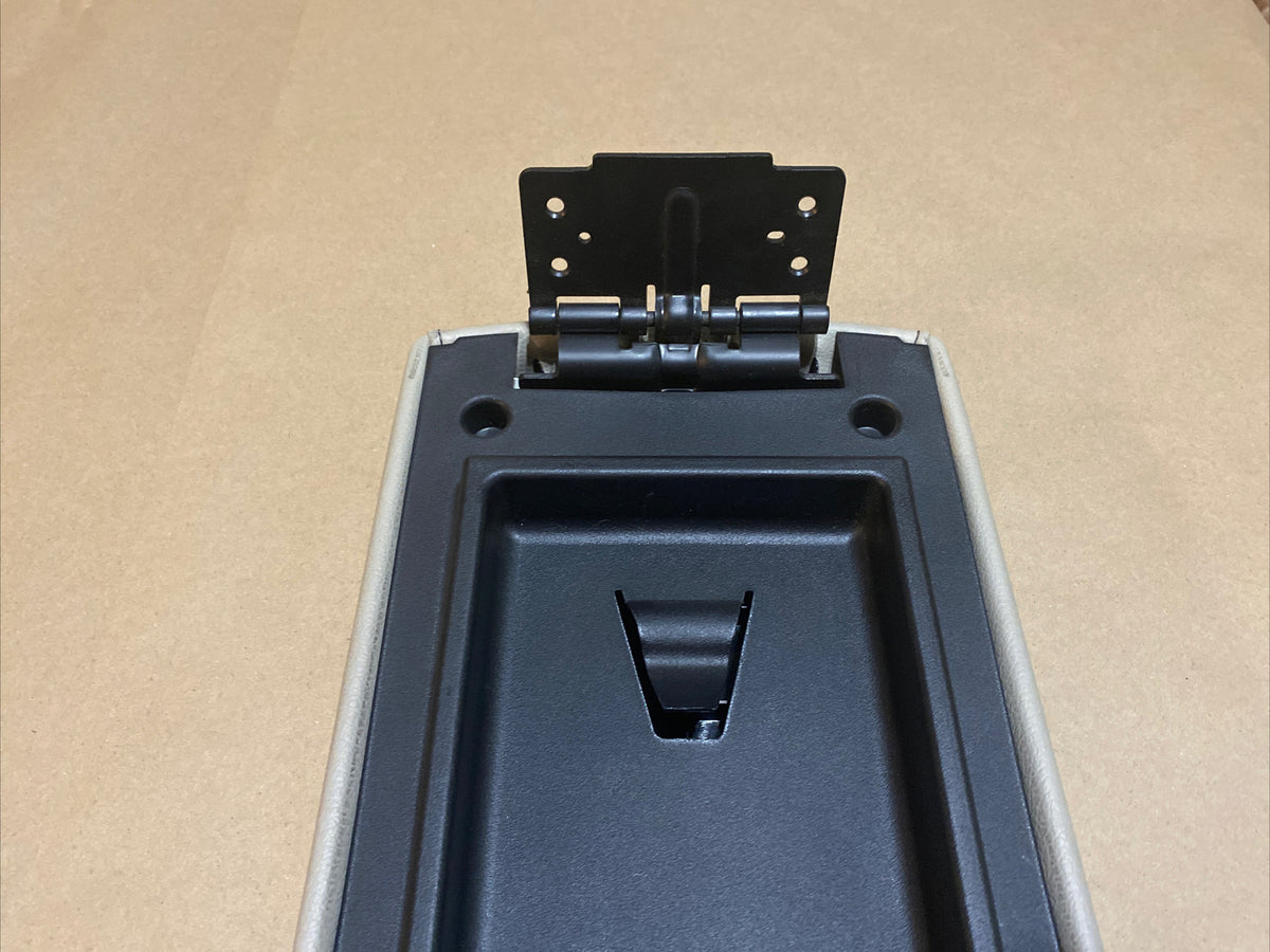2009 2012 Ford Flex Center Console Arm Rest Armrest Storage Lid Cover OEM Stone6