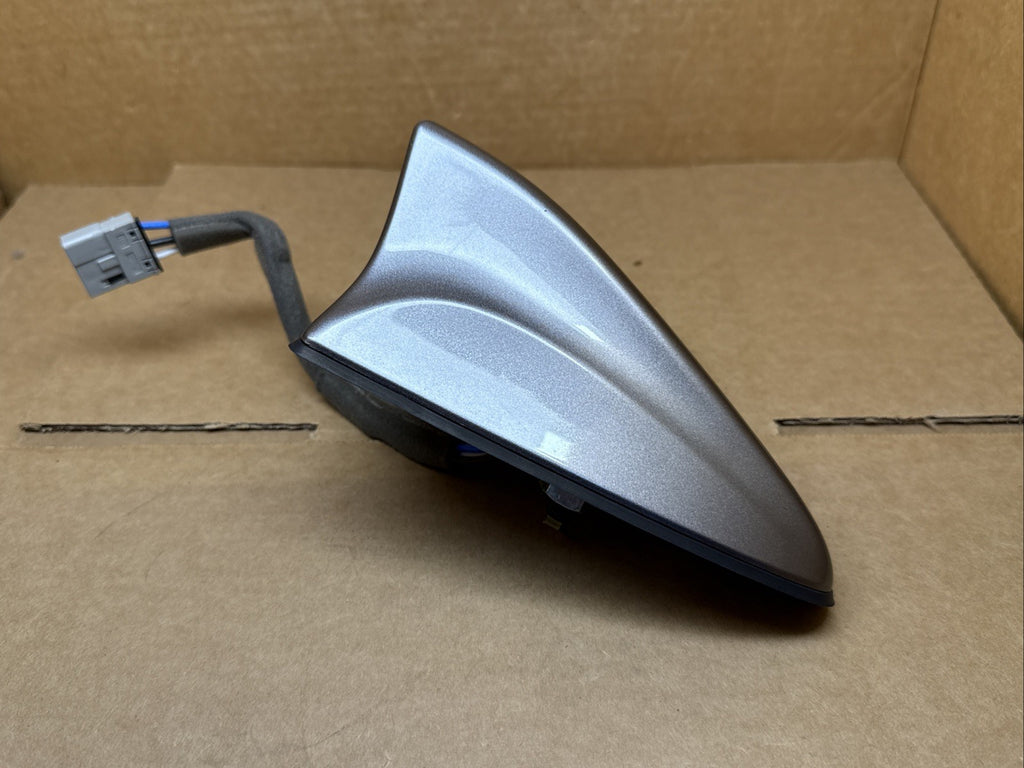 2014 2016 Kia Sportage Shark Fin Antenna OEM Mineral Silver 96210 3W800E6S4