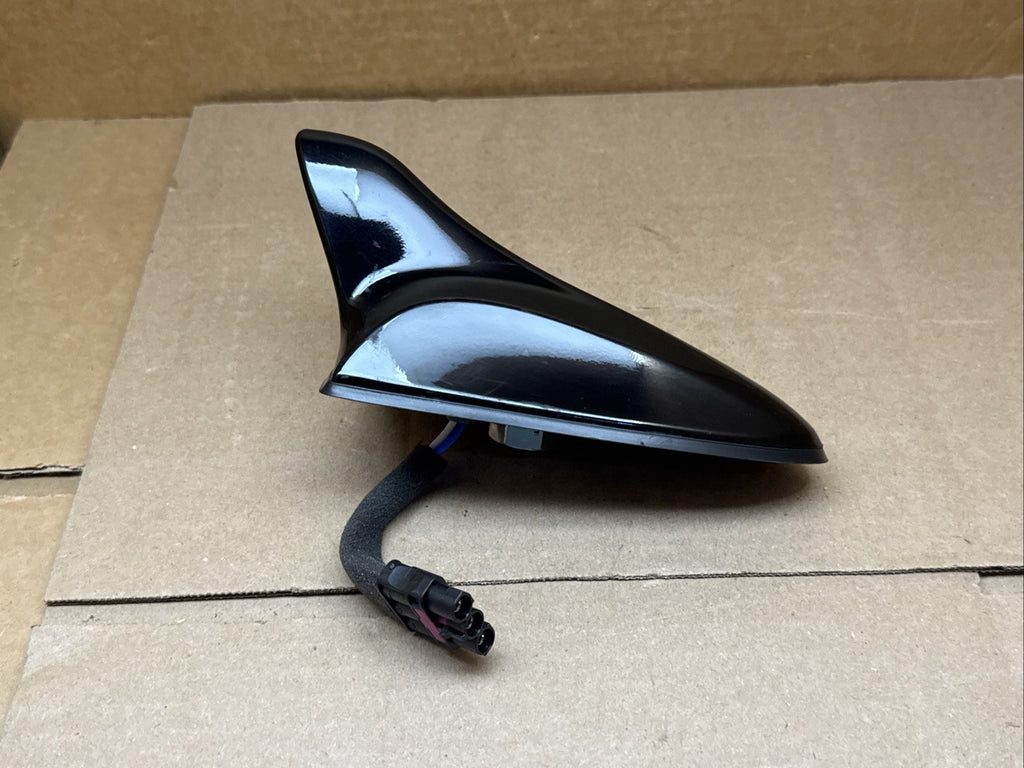 2012 2017 Hyundai Veloster Shark Fin Radio Roof Antenna 96210 2V801MZH BLACK6