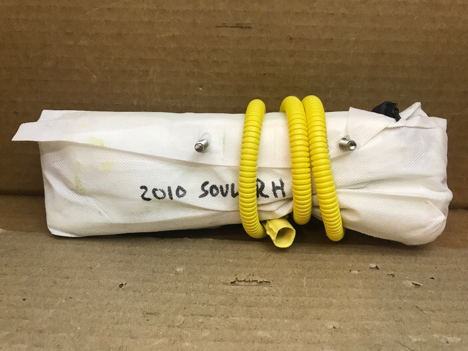 2010 KIA Soul Passenger Right Side Seat Airbag Air Bag 889202K500 2K889410003