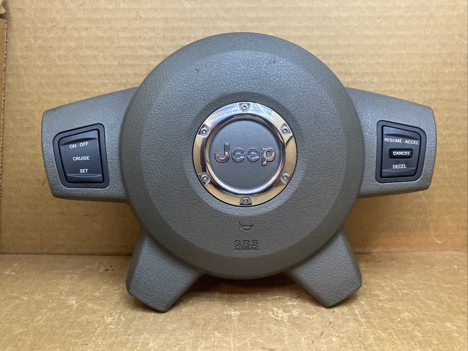 06 08 Jeep Commander Front Left Driver Side Steering Wheel Air Bag Airbag Khaki1
