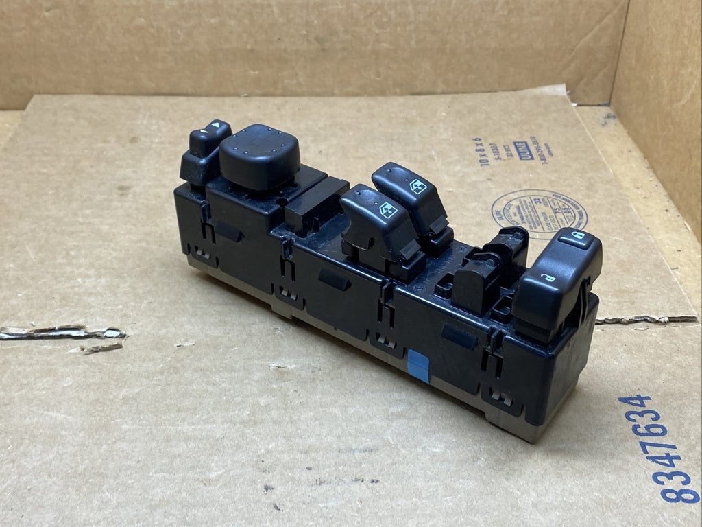 2004 2007 Silverado Sierra Front Left Driver Door Window Control Switch OEM3