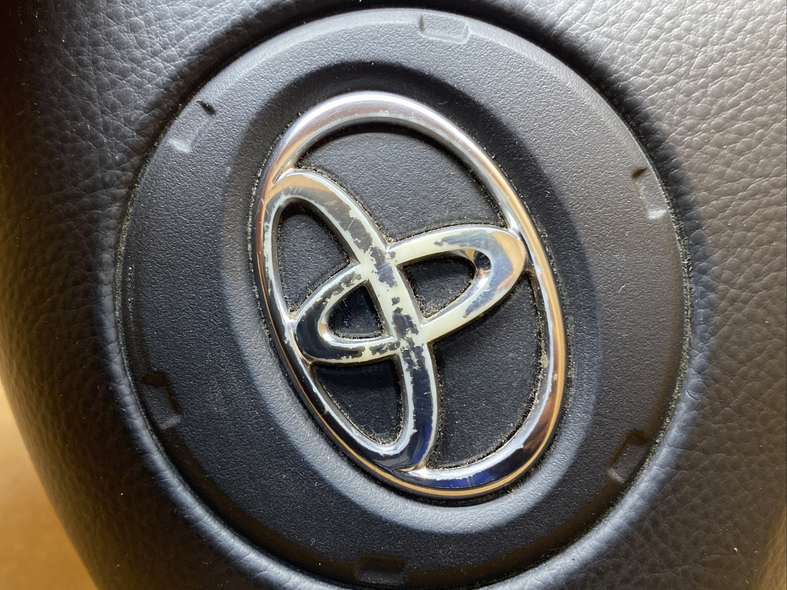 02 04 Toyota Camry SE Front Left Driver Side Steering Wheel Air Bag Airbag Black6