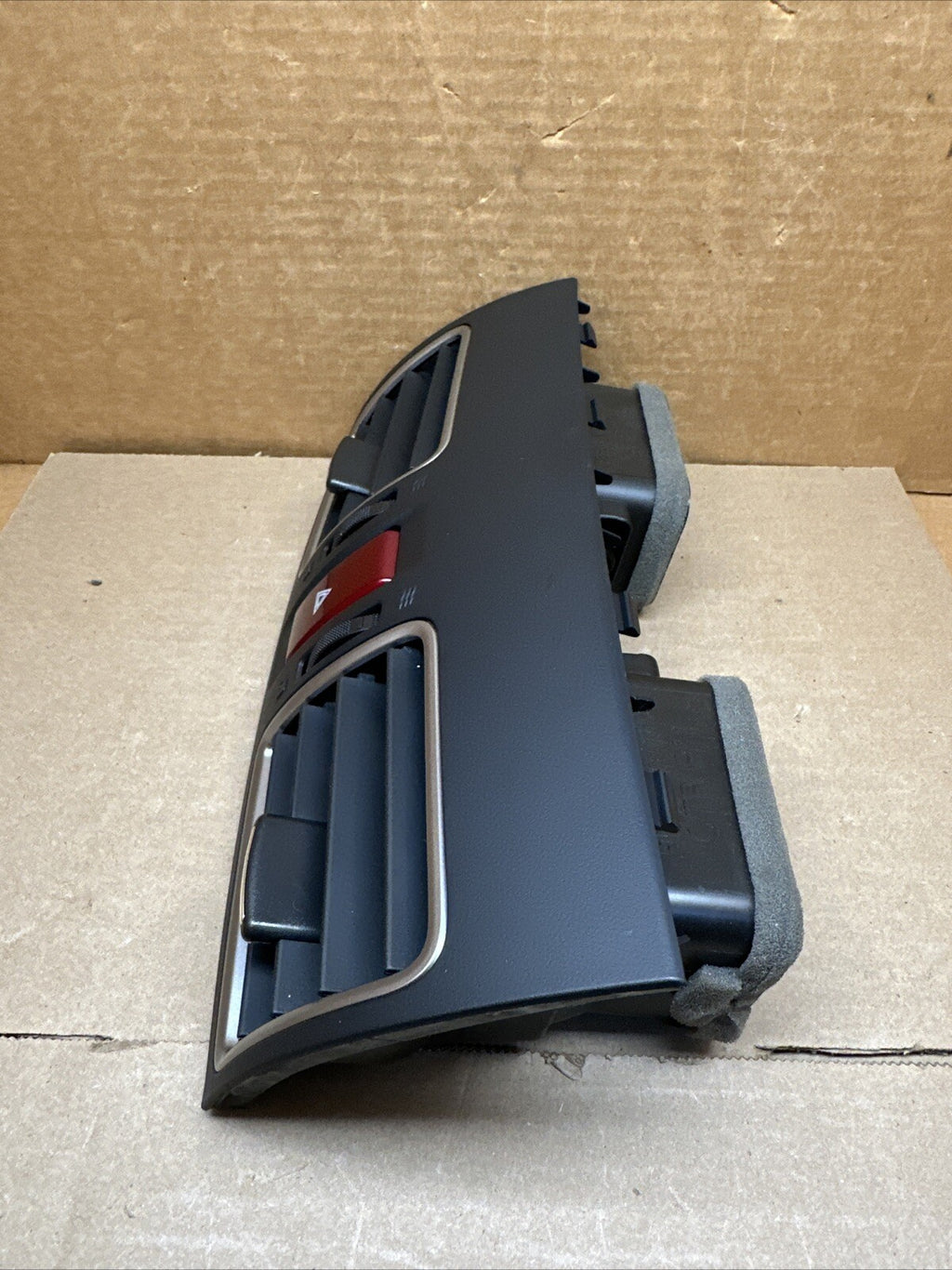 2016 2017 SUBARU CROSSTREK CENTER DASH AIR VENTS TRIM HAZARD BUTTON S155081807