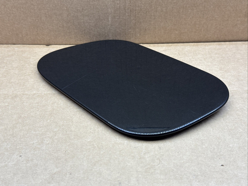 2018 2024 Chevy Equinox Fuel Gas Tank Filler Door Lid Cover Black GB8 Scratched4