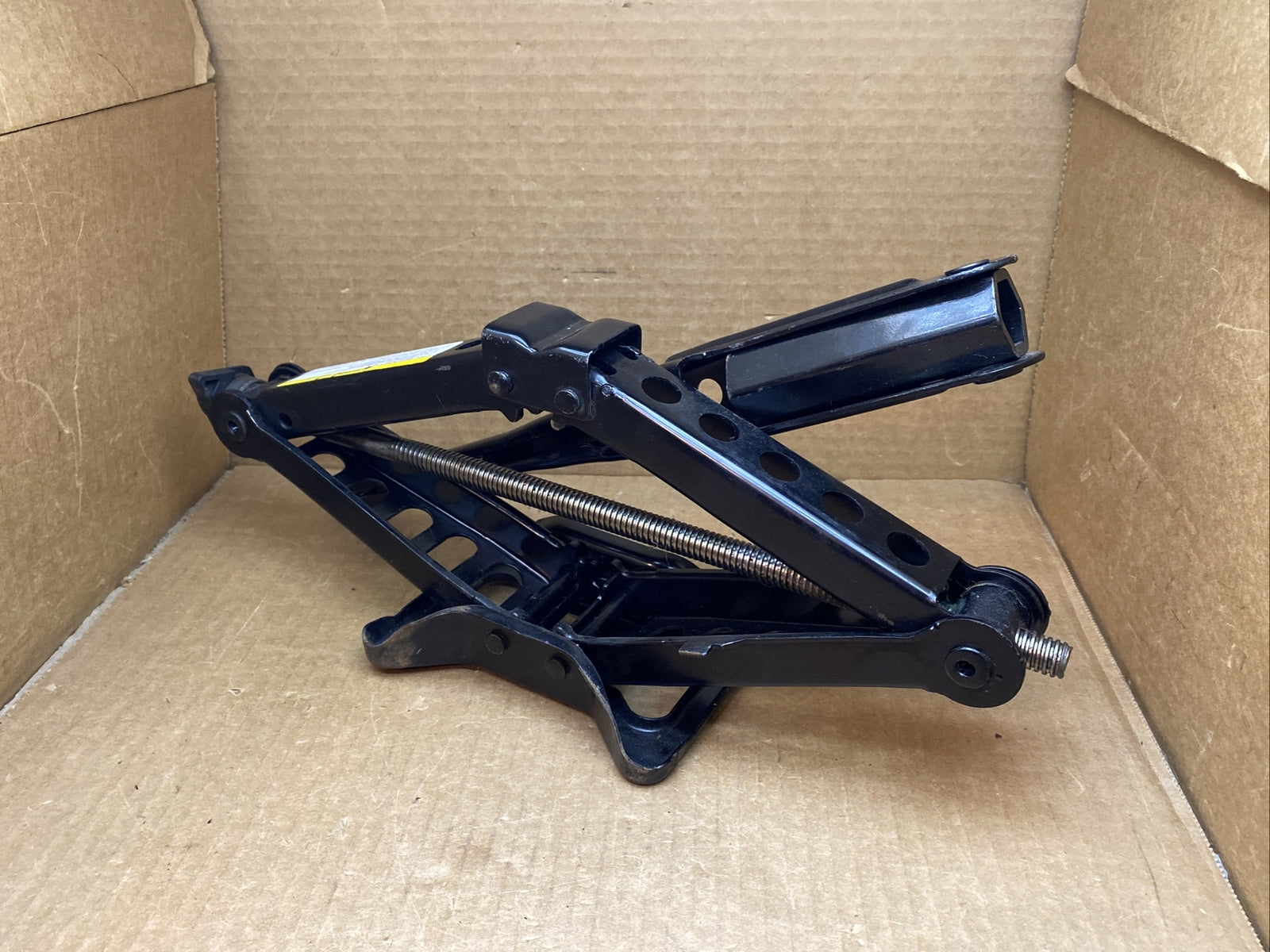 05 10 300 05 08 Magnum 08 10 Charger Challenger 07 12 Caliber Jack Tool Set7