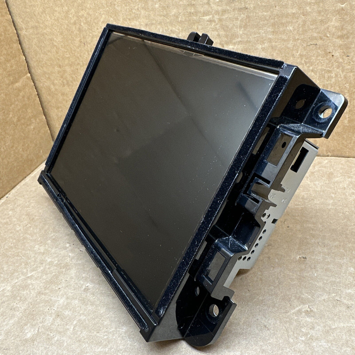 2017 2019 Jeep Compass OEM Radio 8" Touch Screen Display VP2RFP P68292822AJ2
