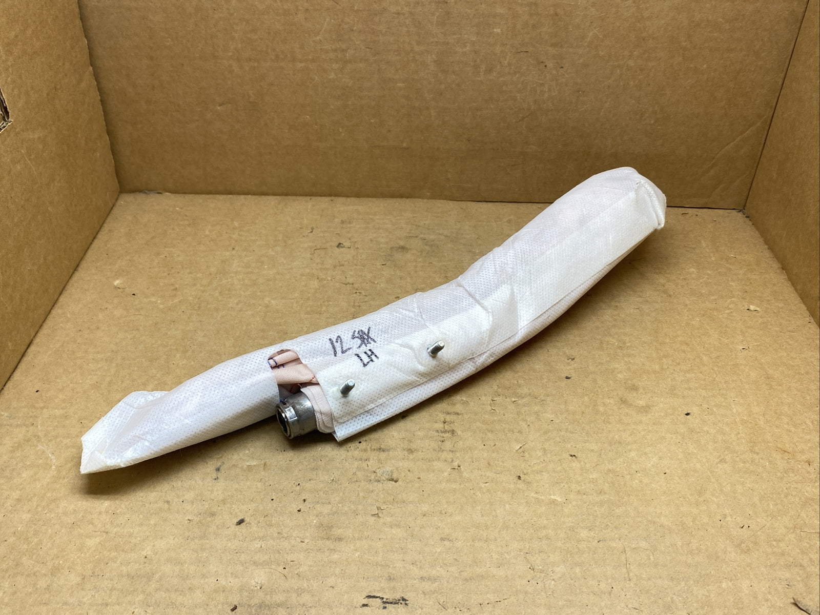 2010 2016 Cadillac SRX Front Left Side Driver Seat Air Bag Airbag2