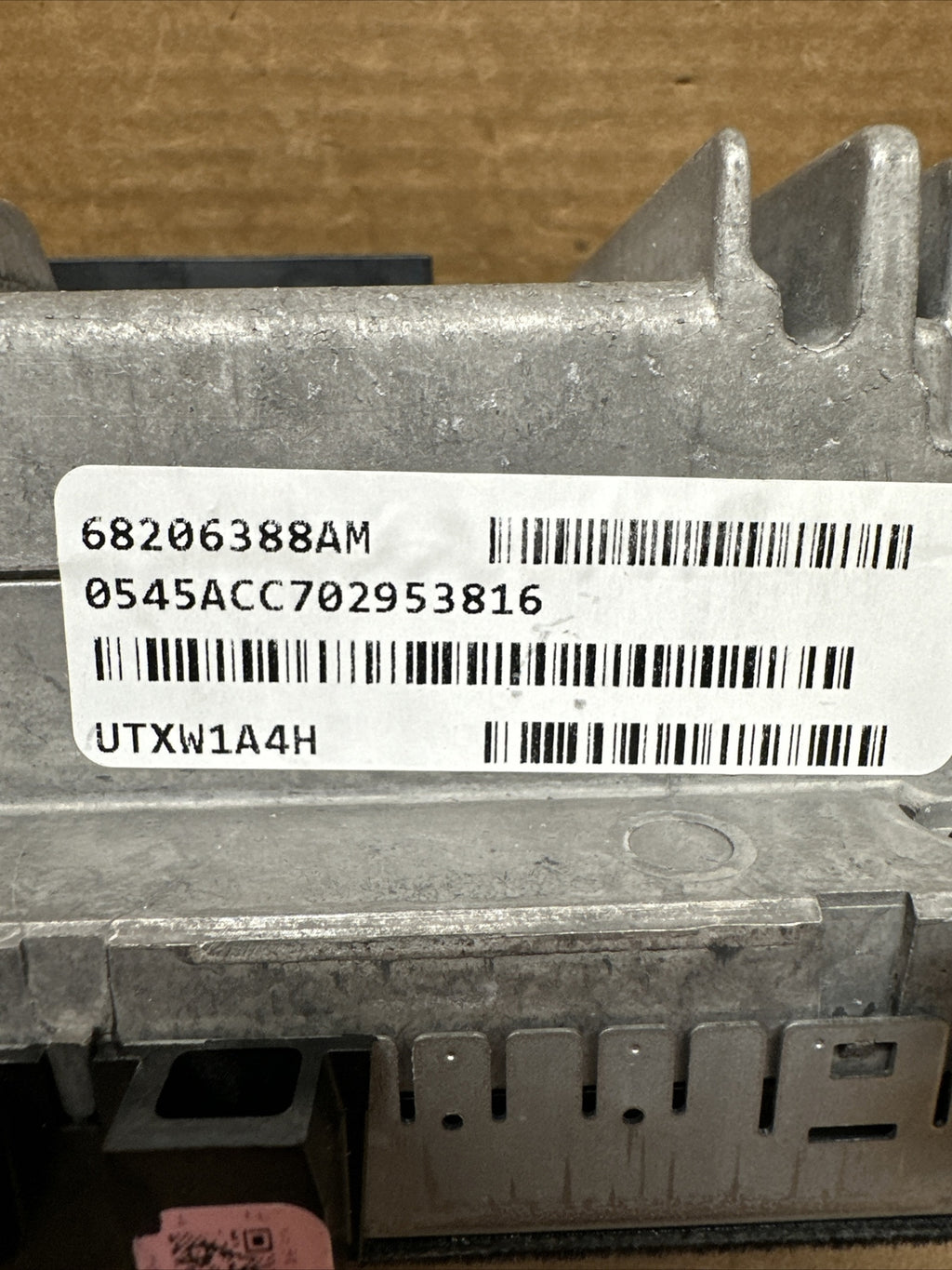 2015 Dodge Challenger Radio Receiver Display Screen OEM 68206388AM5