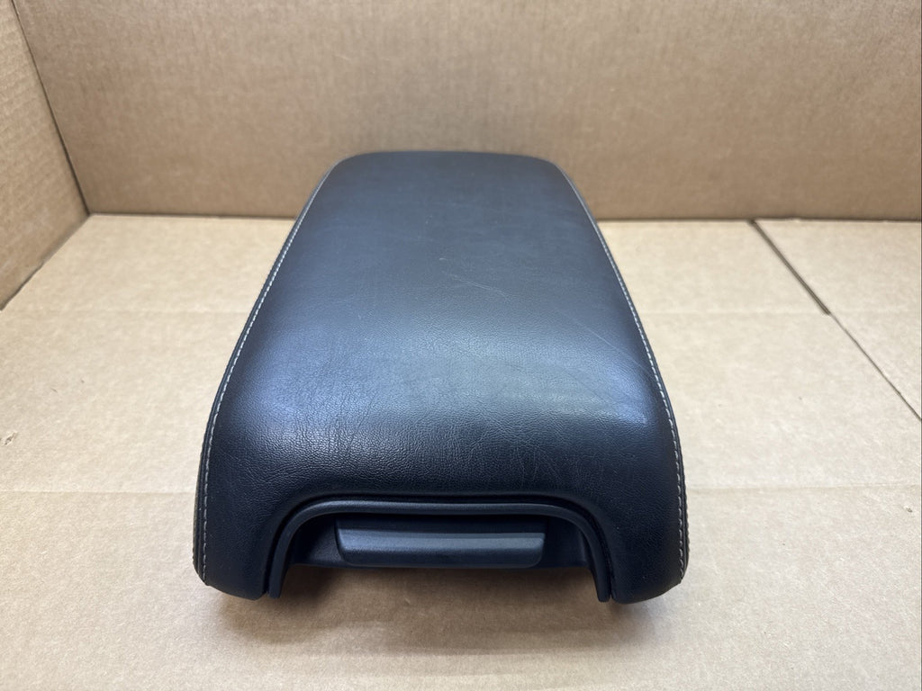 2011 2018 Dodge Charger Center Console Black Leather Armrest Lid Assembly2