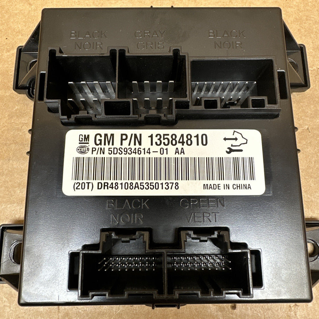 2011 2017 Equinox Terrain Front Driver Seat Memory Control Module 135848105