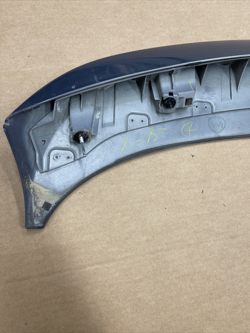 2007 2015 MAZDA CX 9 CX9 REAR LIFT GATE SPOILER 3RD THIRD BRAKE GRAY PAINT 32S3