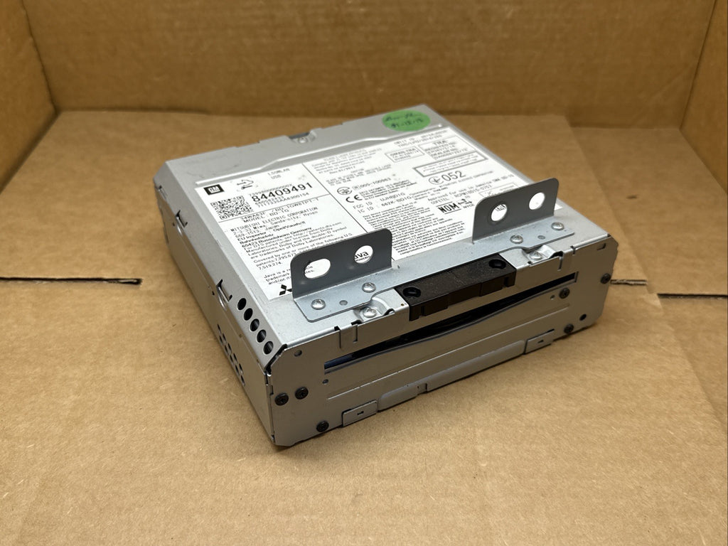 17 20 Yukon Entertainment System Dash Mounted Disc Player Reader OEM 844094912