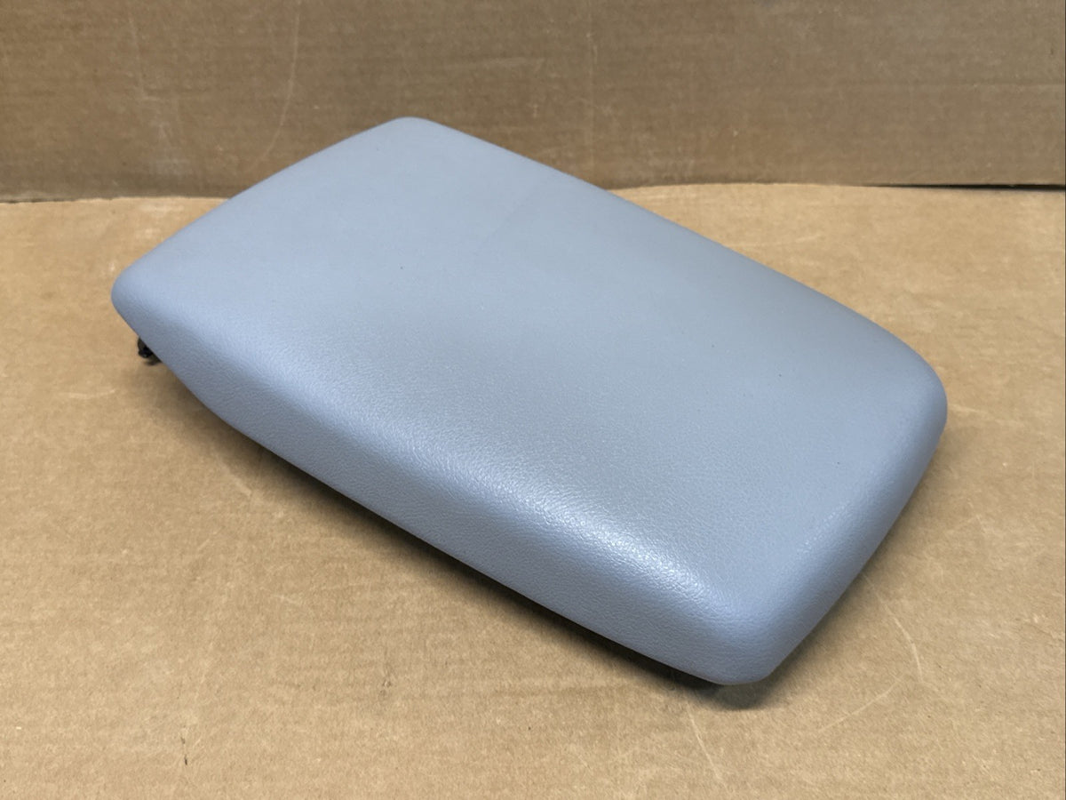 2008 2013 Toyota Highlander Center Console Lid Cover Top Arm Rest Armrest Gray3