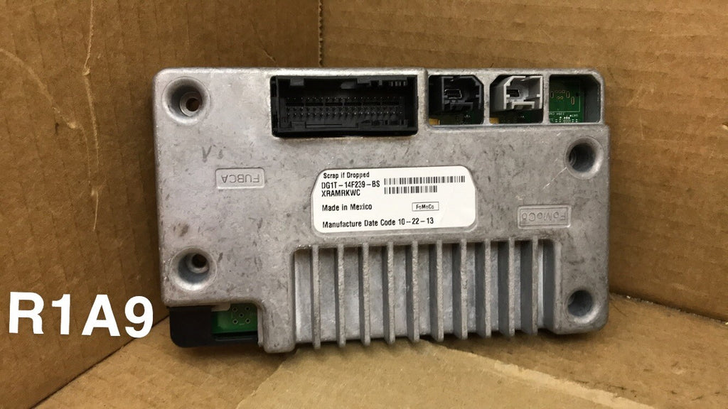2013 Taurus Ford Sync Communication Control Module DG1T 14F239 BS DA5T 14D212 RB0