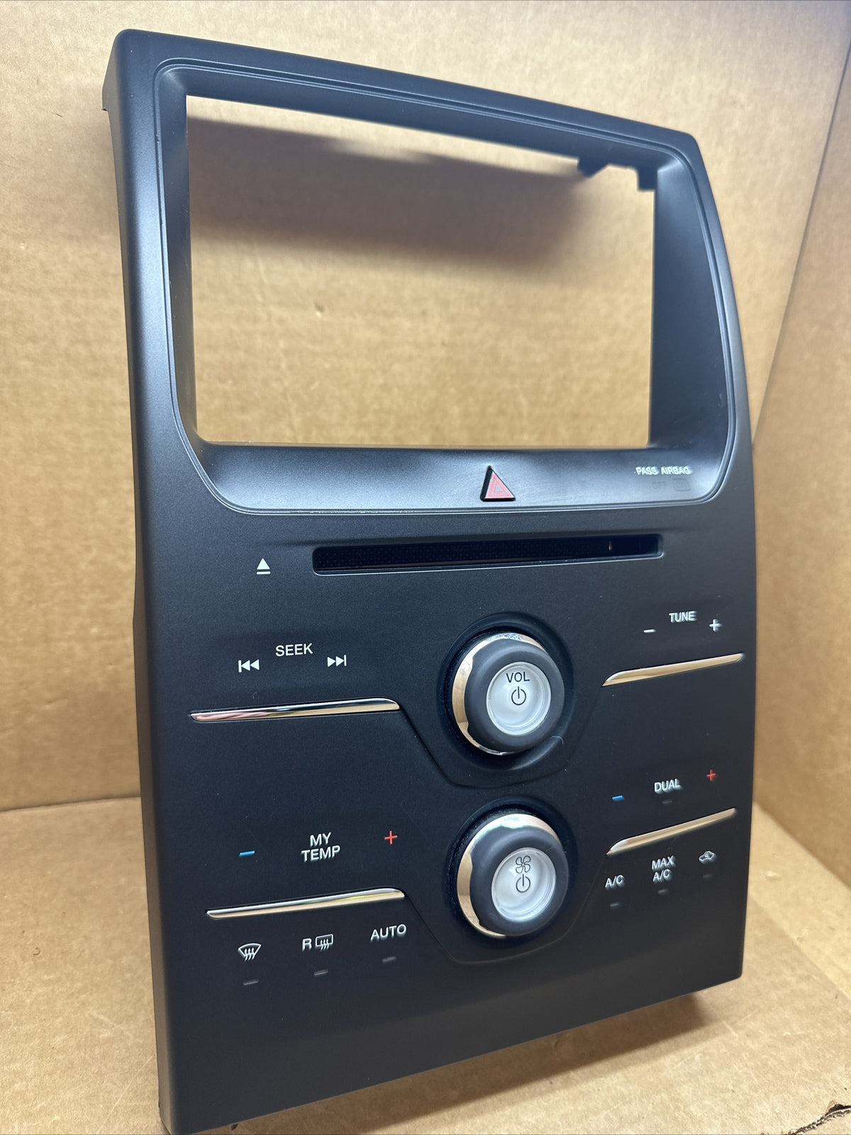 2014 2019 Ford Flex Radio Audio Climate Control Panel EA8T 18A802 BD1
