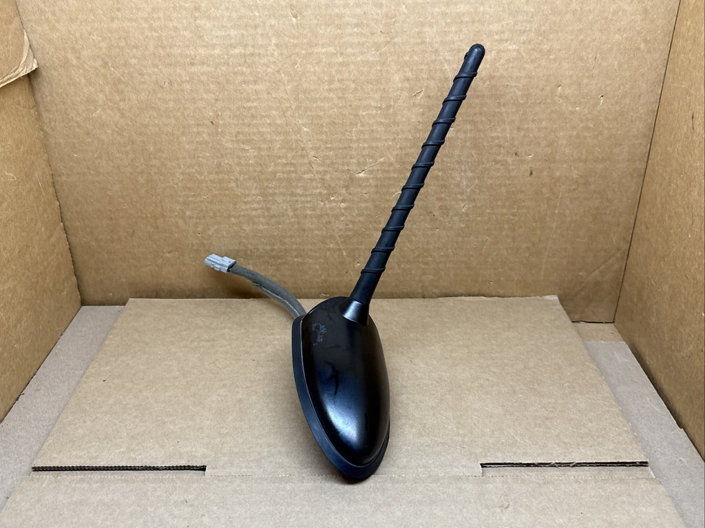2015 2018 Hyundai Tucson Rear Roof Mounted Antenna Radio OEM 96200 D32003
