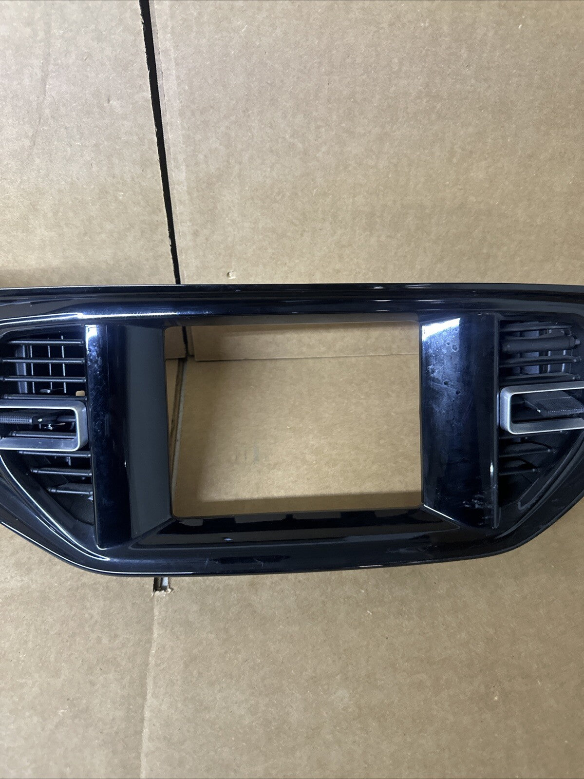2021 DODGE DURANGO OEM FRONT DASHBOARD PANEL COVER BEZEL W/ VENTS4