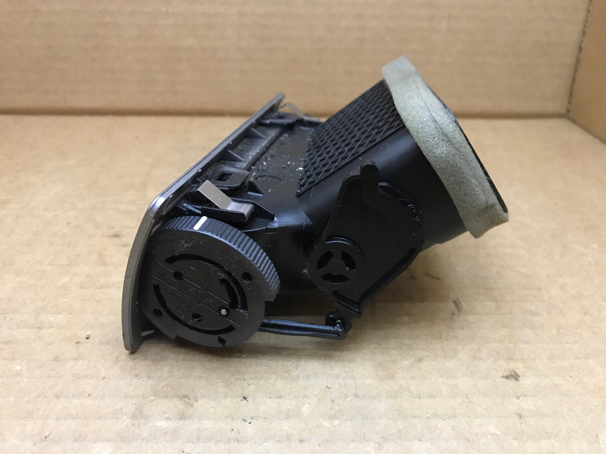 06 08 BMW E65 E66 750Li Dash Left Passenger A/C Air Vent OEM Used 5