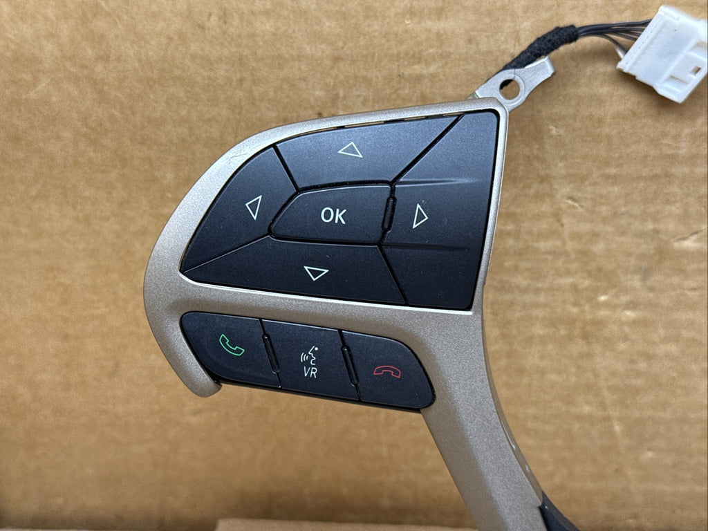 2014 2022 Jeep Grand Cherokee Audio Cruise Control Switch Trim Bezel Surround1
