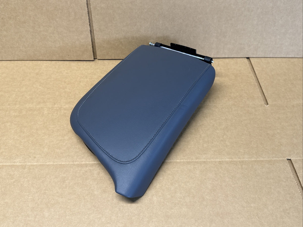 2018 2024 Buick Enclave Center Console Lid Cover Top Arm Rest Armrest Gray0