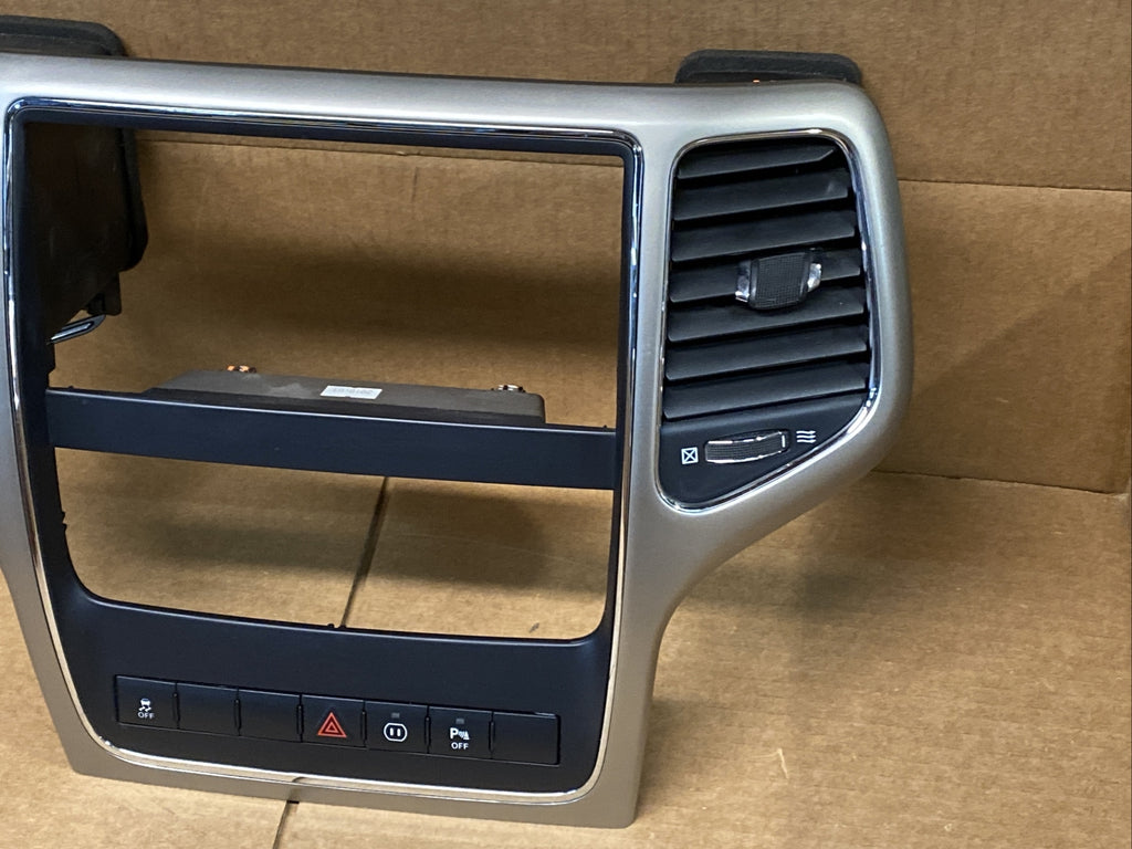 2011 2013 Jeep Grand Cherokee Temperature Control Unit Radio Bezel P56046148AC5