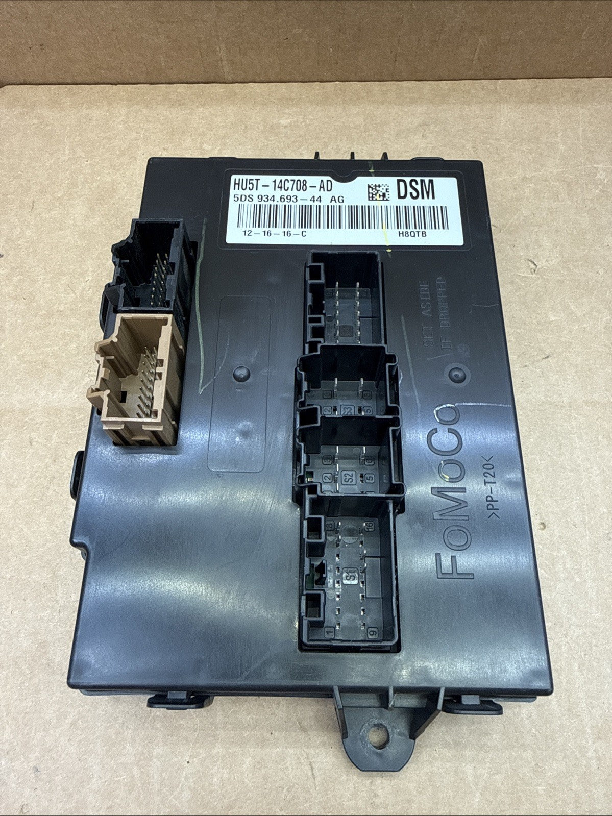 2017-2020 Fusion Front Left Driver Seat Memory Control Module HU5T-14C708-AD2